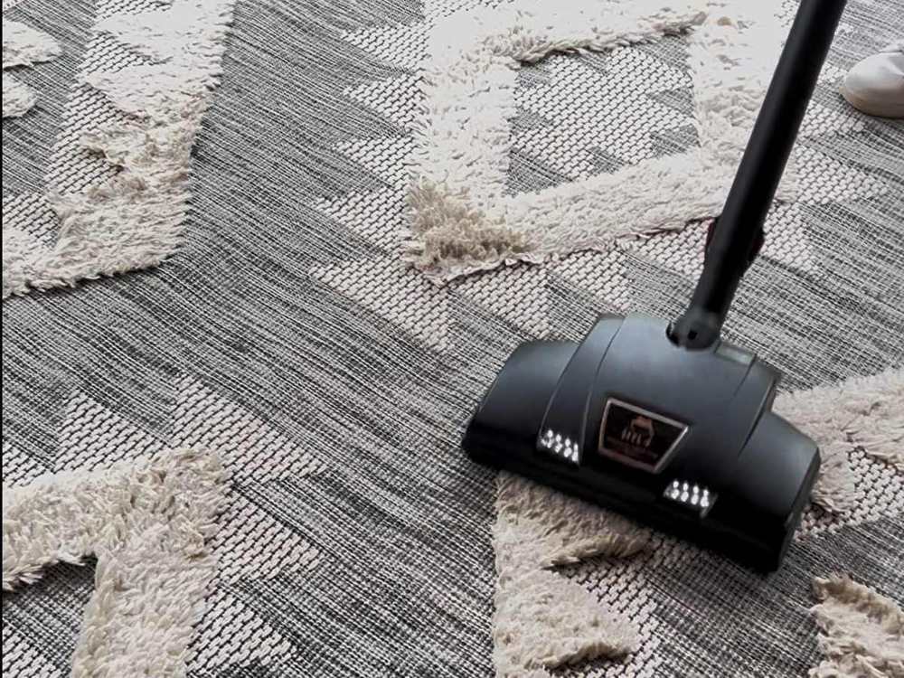 Limpieza de una alfombra de pelo alto con cabezal motorizado